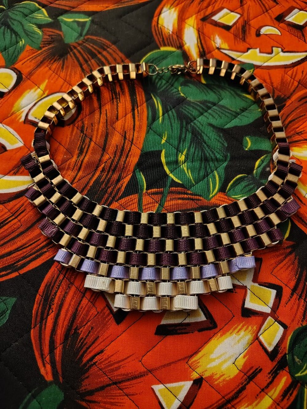 Ladies necklace